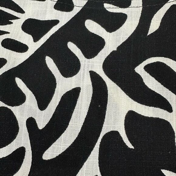 Rose & Olive Black Cream 2 Piece Set size Large - Picture 7 of 9